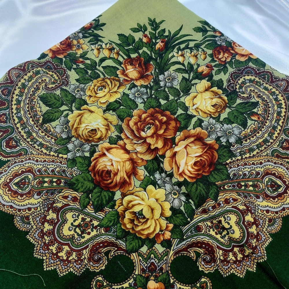 Floral Paisley Scarf with Fringe Wool Russian Folk Style Pavlovo Posad Babushka